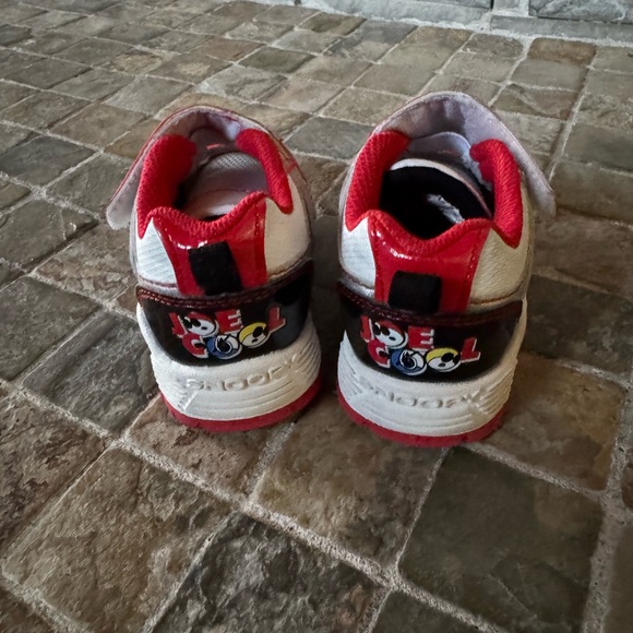 Snoopy light up shoes - Picture 6 of 8